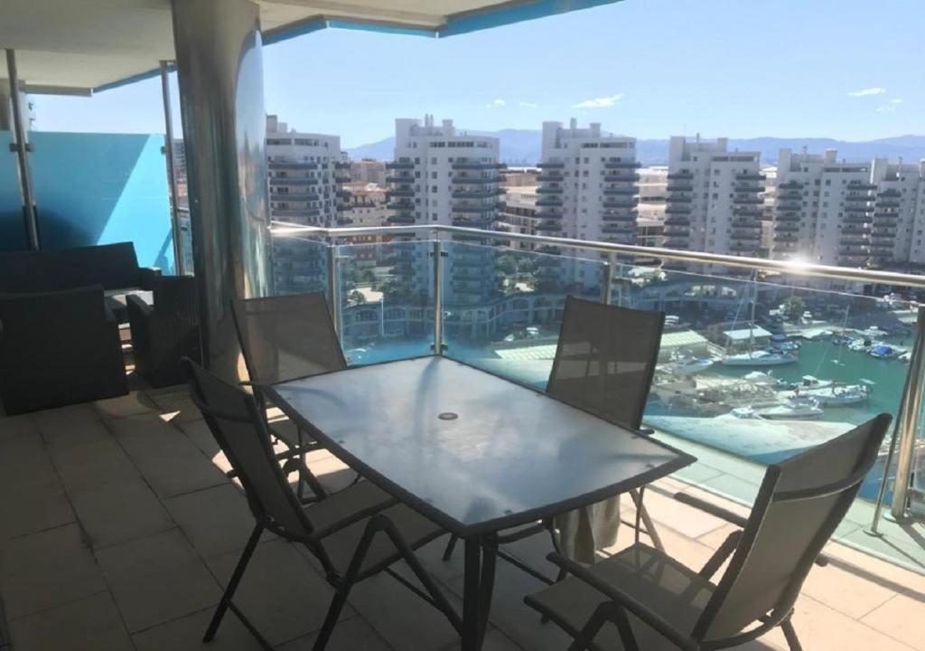 SEA AIR OCEAN VILLAGE with Access to Fitness, Sauna and Massage 4