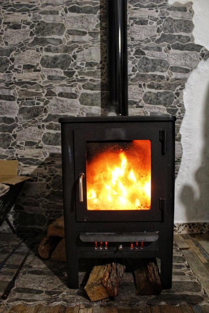 Ca la Nena Morena - Refugio cálido con chimenea y vistas al Montseny 7