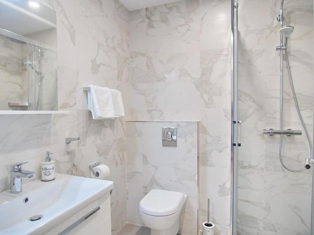 Apartments Sweet Escape 5