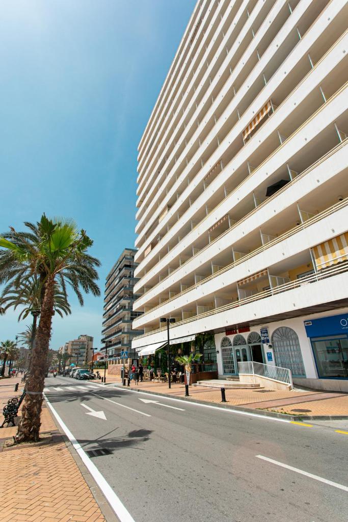 Stunning sea views in Stella Maris Fuengirola 9th floor 5