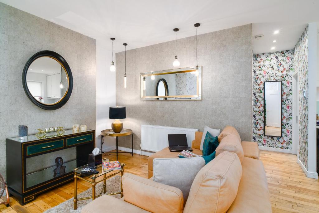 Oakfield Premier Apartments-High Speed WiFi-Smart SelfCheckIn-Central Cardiff Gem 8