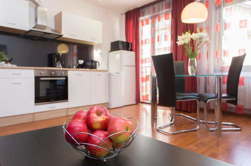 Vitosha Downtown Apartments 4