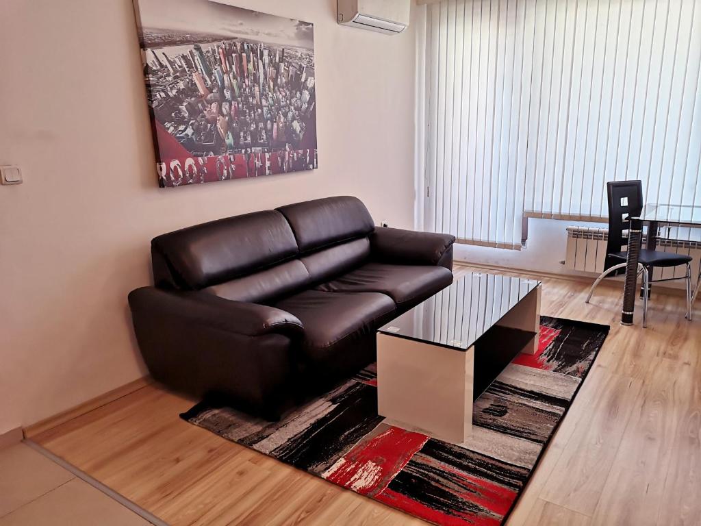 Venice Apartments 4