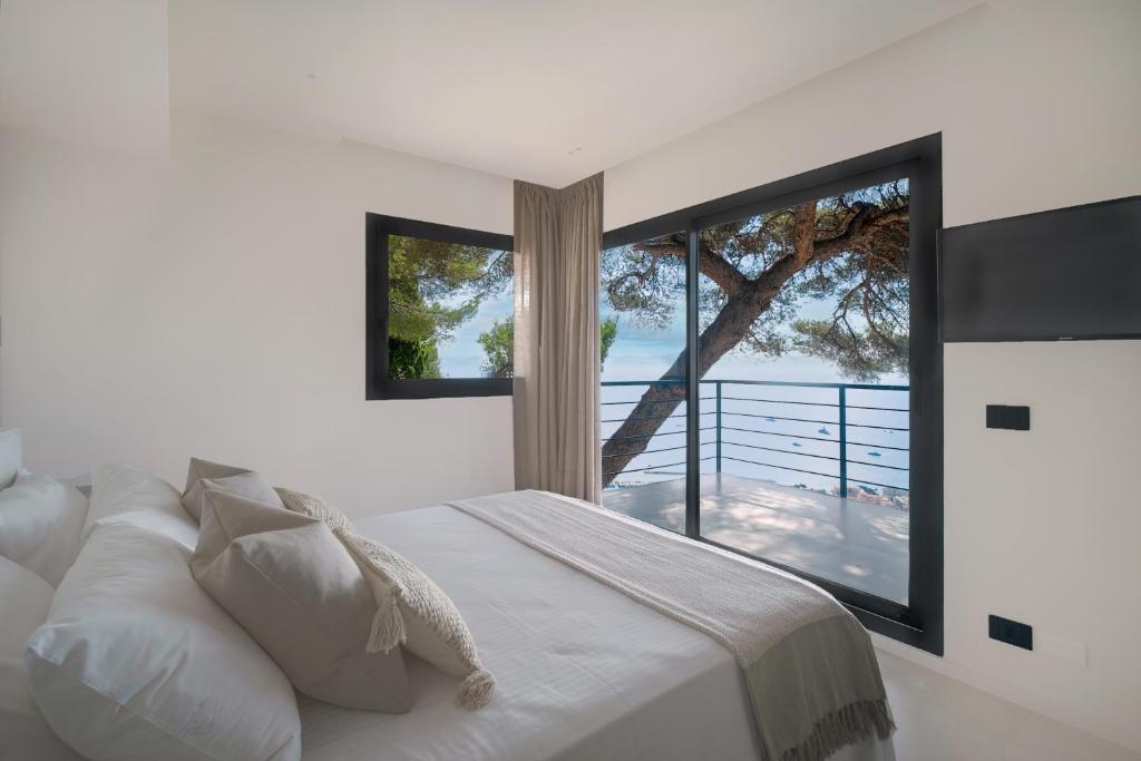 Villa Vista Mare by iVillamia com 8