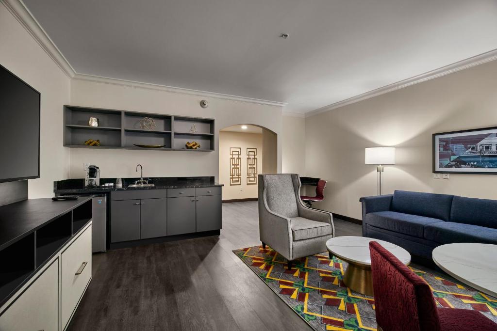 Hotel Indigo Cleveland Downtown, an IHG Hotel Image