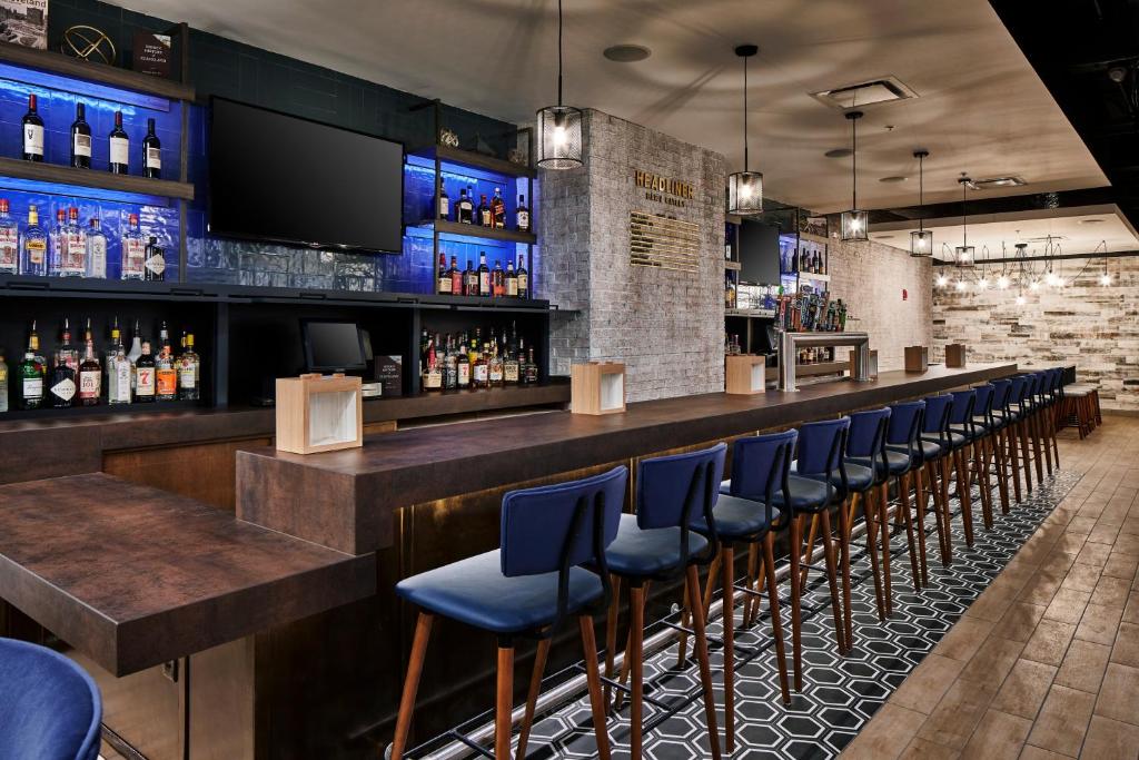 Hotel Indigo Cleveland Downtown, an IHG Hotel Image