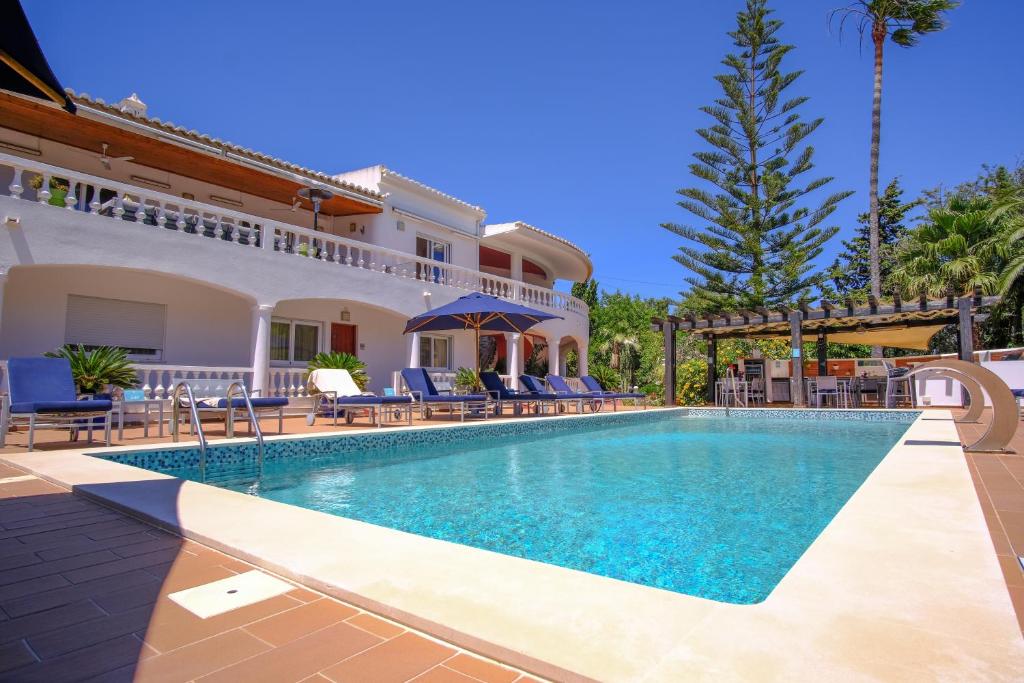 Casa Monte Cristo Apartments - Orange 4