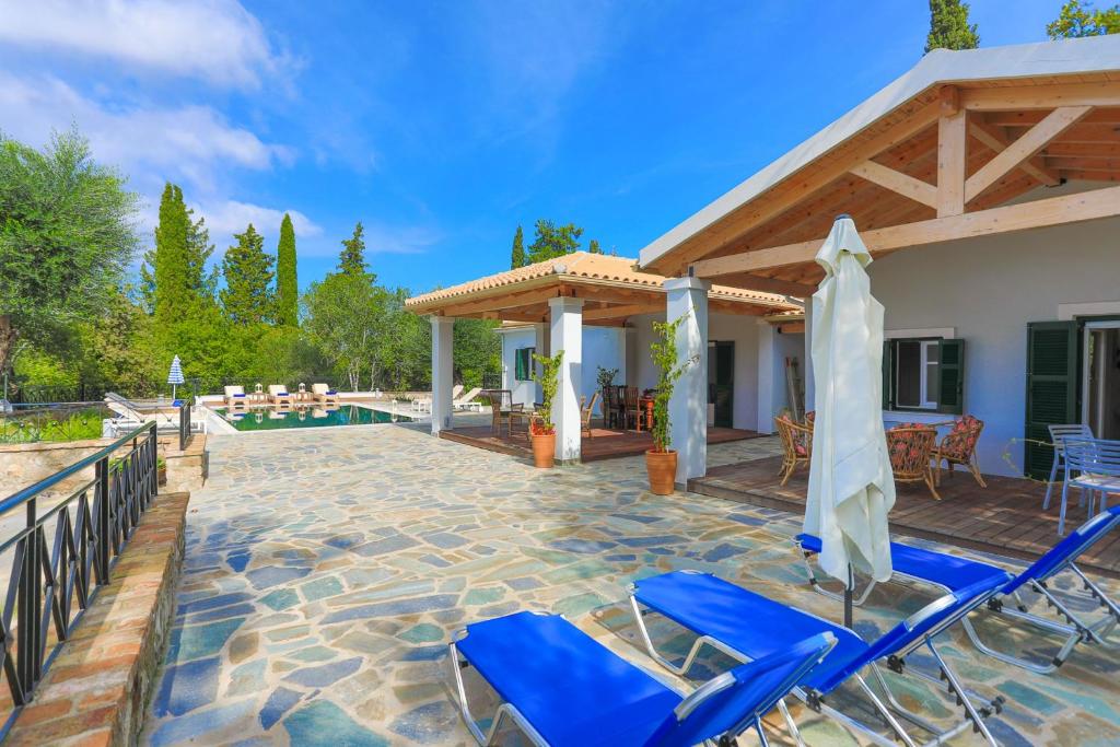 Achilleion Forest Villa 6
