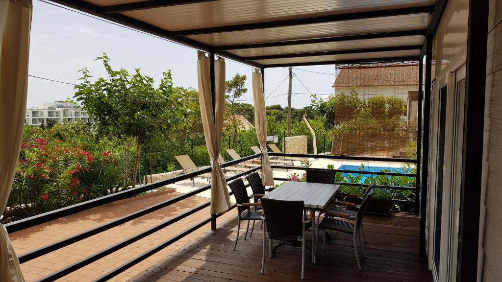 Mobile homes Suha Punta 6