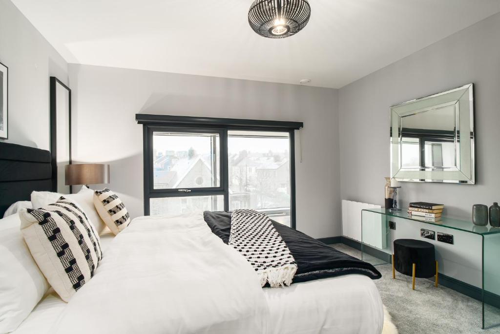 Luxe Apartments, The Moorwell, Secure Parking, - 10mins Cardiff City Ctr 7
