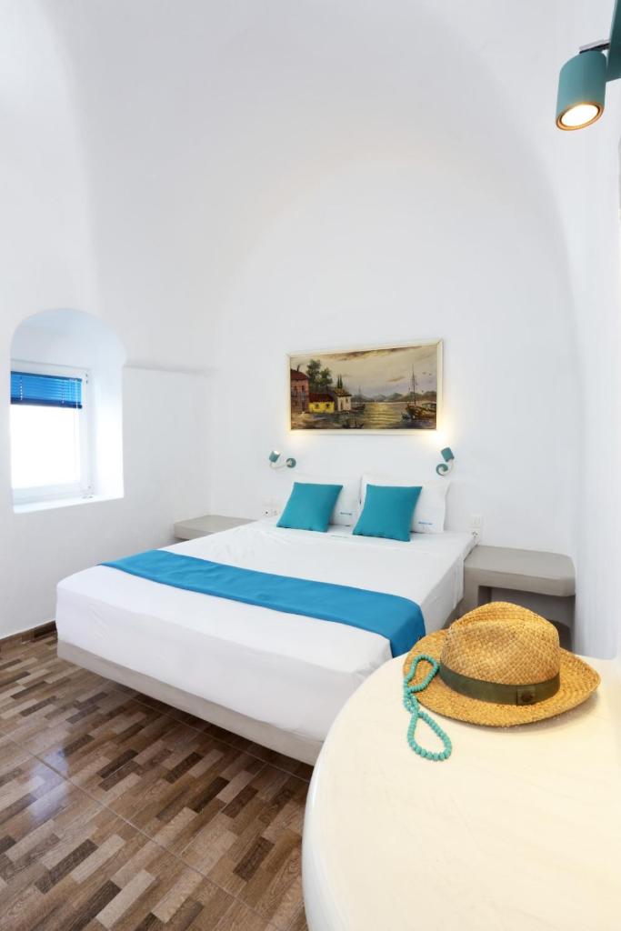 Church and Cave - Santorini Private Residences 2