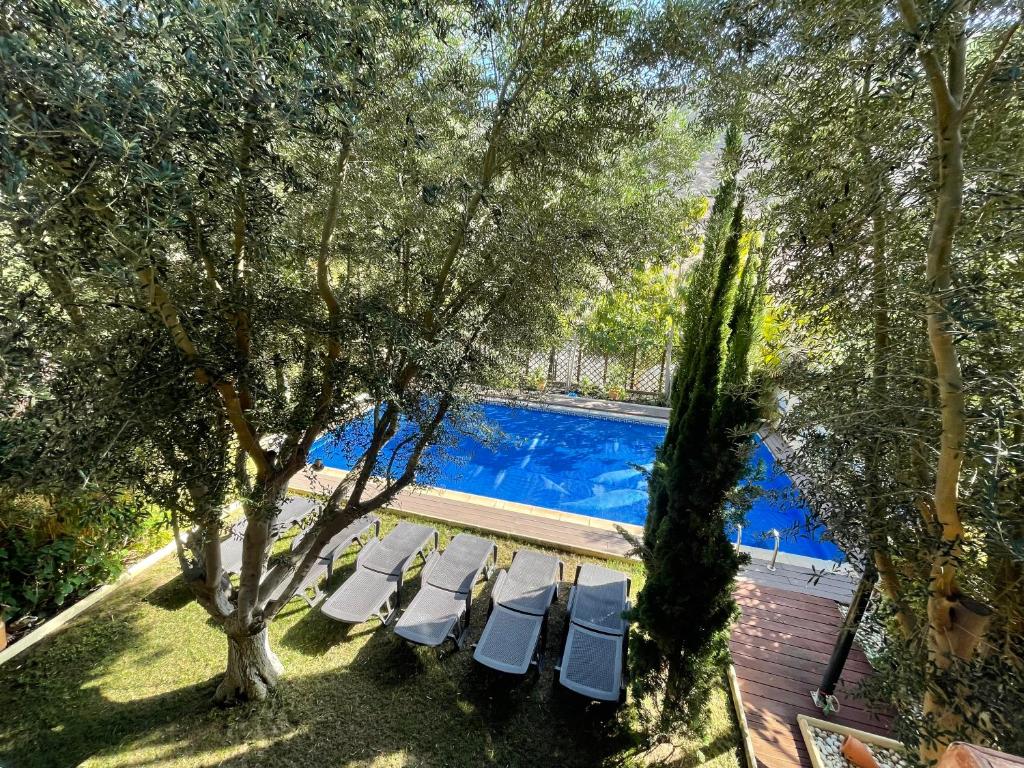 Villa with private pool and beautiful garden 4