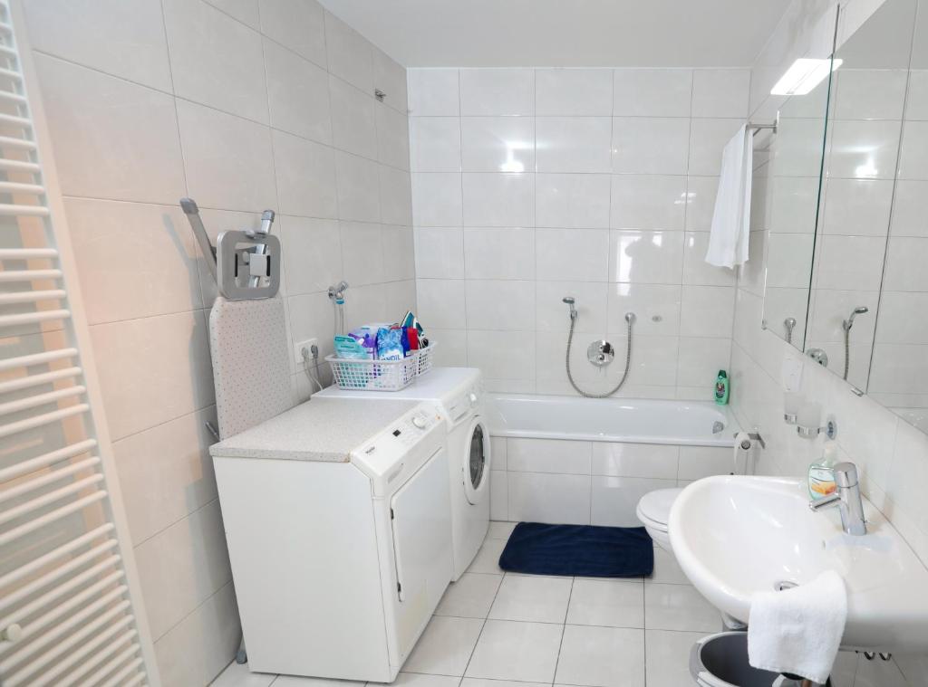 ruhige Terrassen-Whg. 68qm im Stadtzentrum (bis 5 Personen) checkin123 8