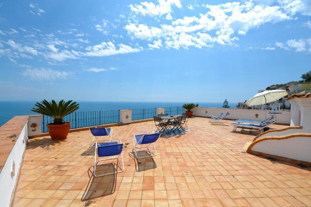 Photo de la galerie de l'établissement Villa Aristide Amalfi Coast - POOL, à Praiano