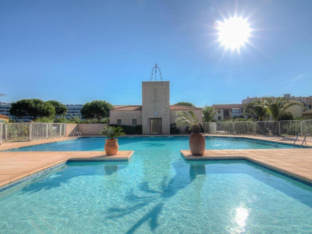 MARINES DU ROUSSILLON Villa en résidence avec piscine à 150 m de la plage v100 4