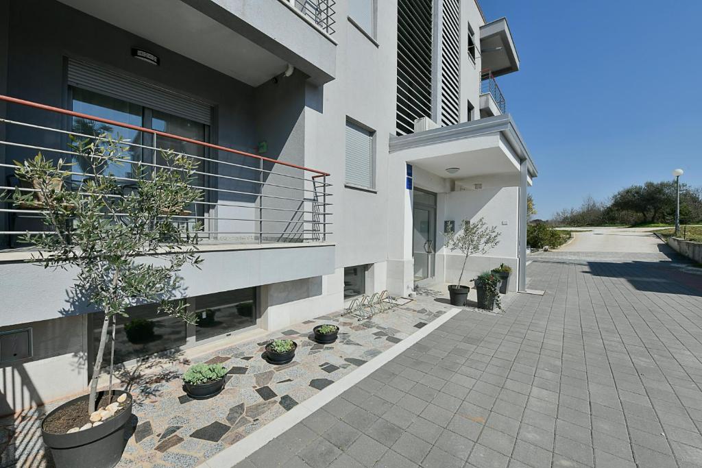 Apart Residence Rudan 2 4