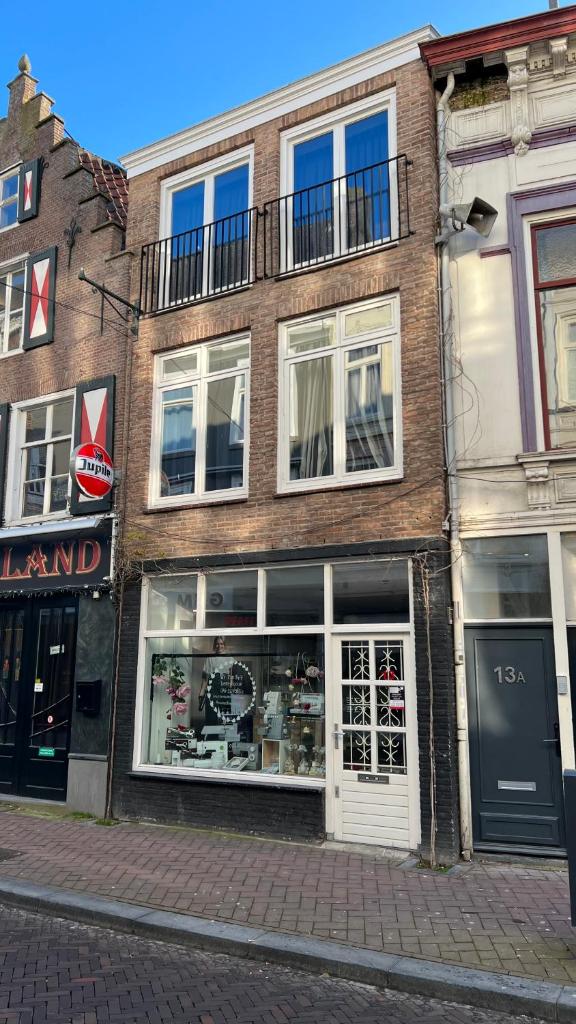 3 Stylish apartments in the heart of Breda city center 2