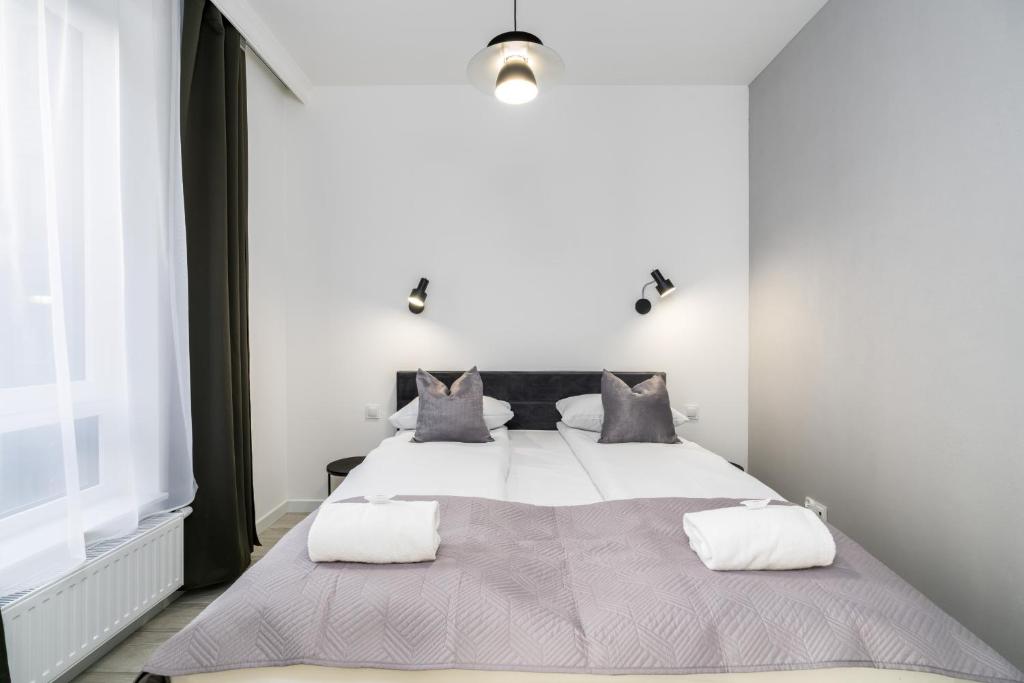 Apartments Poznań Chwaliszewo Residence with FREE GARAGE by Noclegi Renters 7