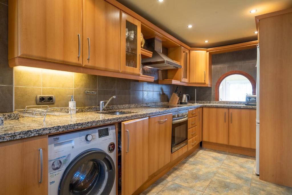 3 Bedroom House, 400m to the Beach, Near La Cala de Mijas 5