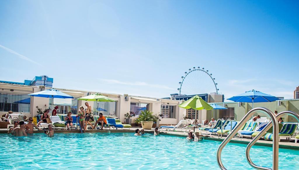 The Platinum Hotel Image