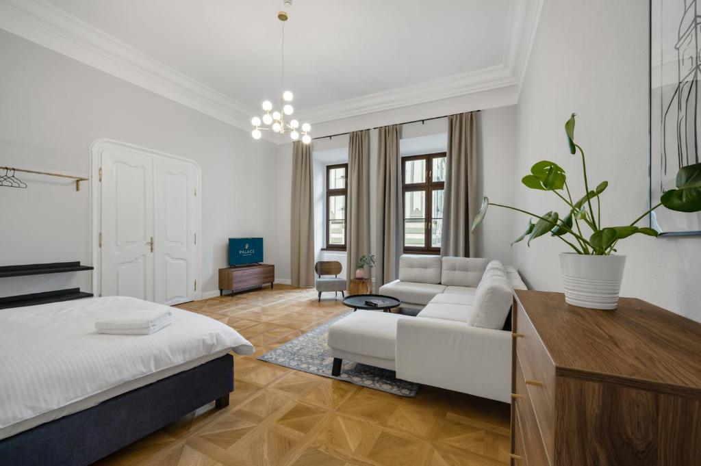 Palace Apartments 6