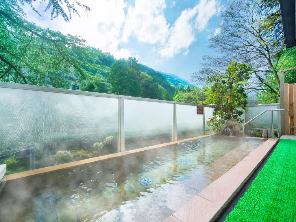 Maison avec Piscine - Vue sur Montagne dans l'établissement Ooedo Onsen Monogatari Unazuki Grand Hotel, à Kurobe