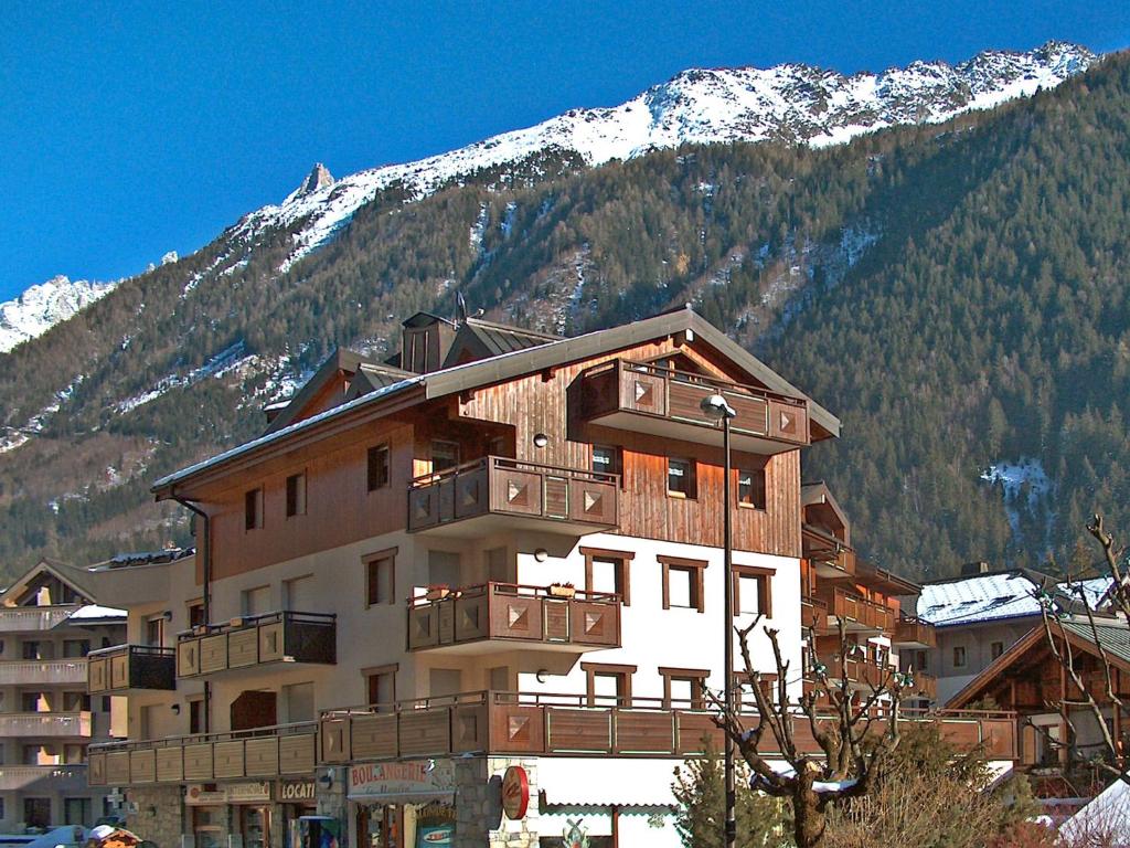 Apartment L'Espace Montagne-8 by Interhome