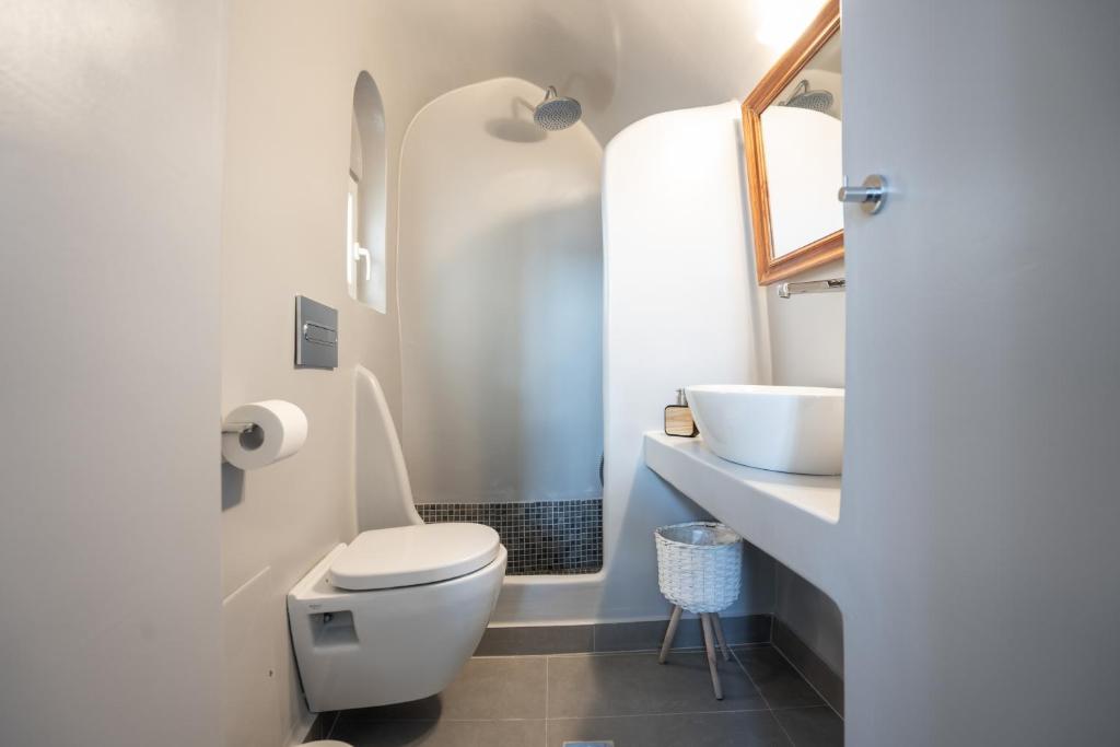 Kastro Cave House 7