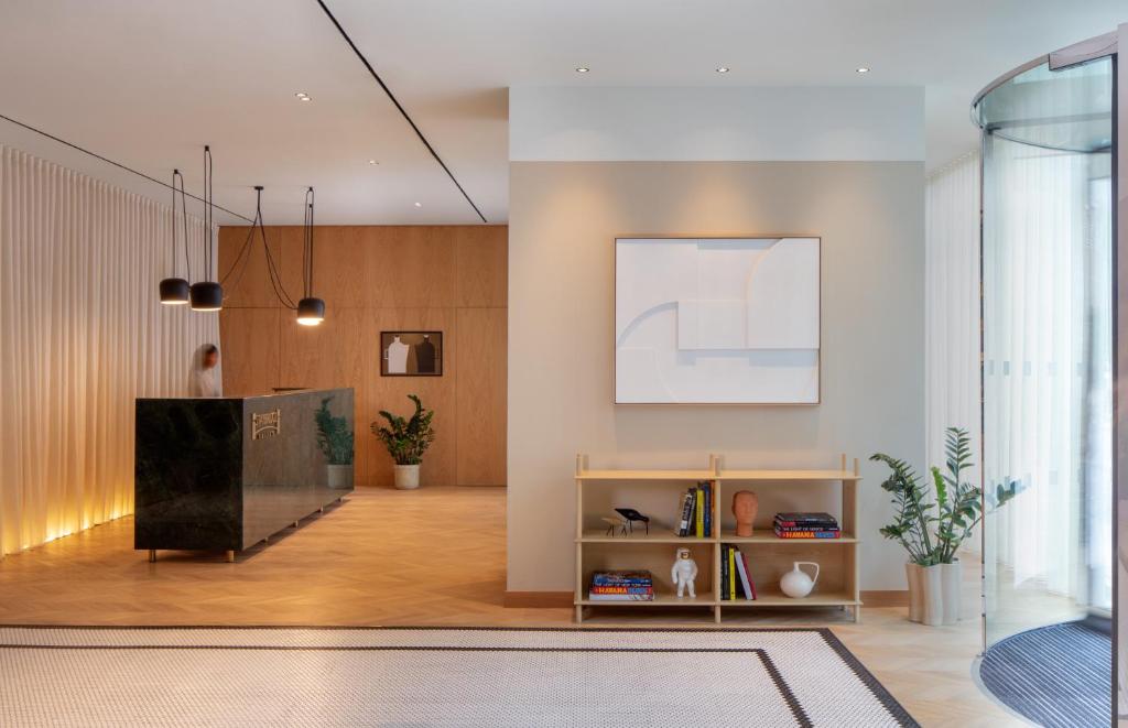 Staybridge Suites Dubai Financial Centre by IHG Image