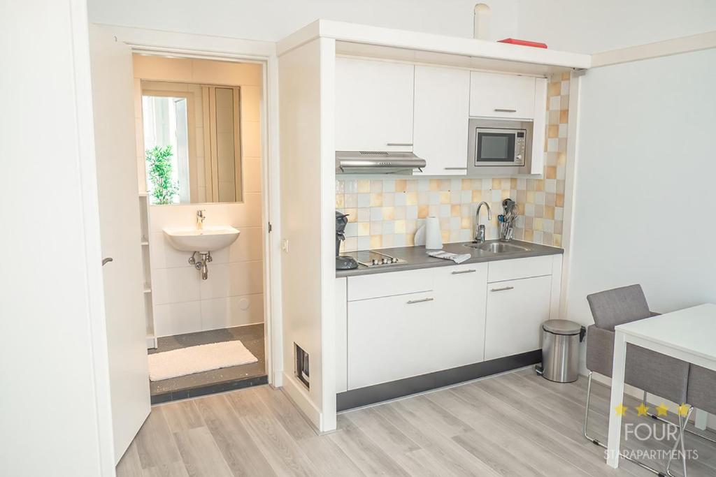 Stylish coastal apartment 3