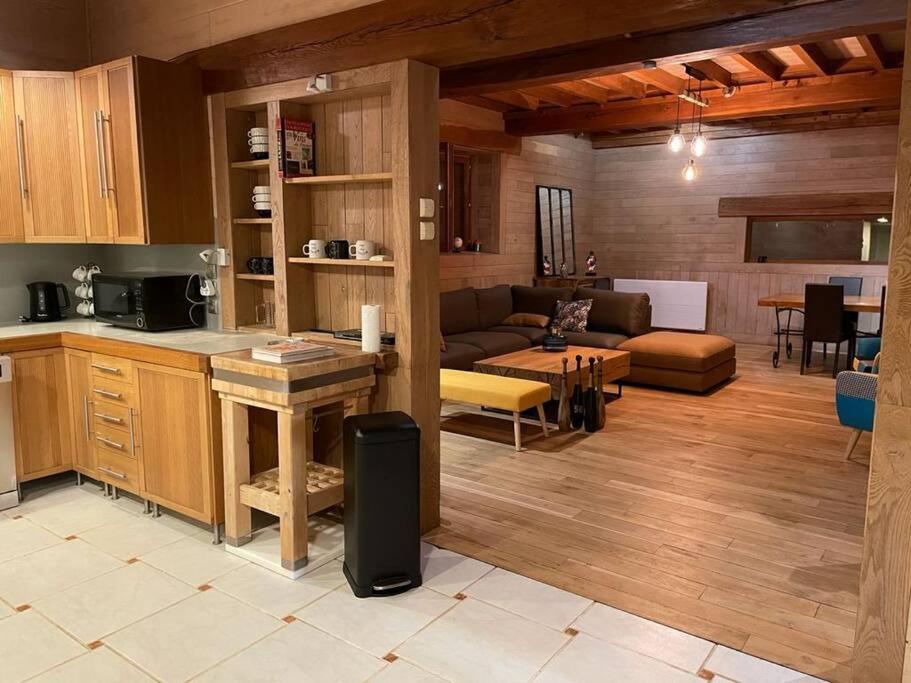 Habitation en bois authentique 8