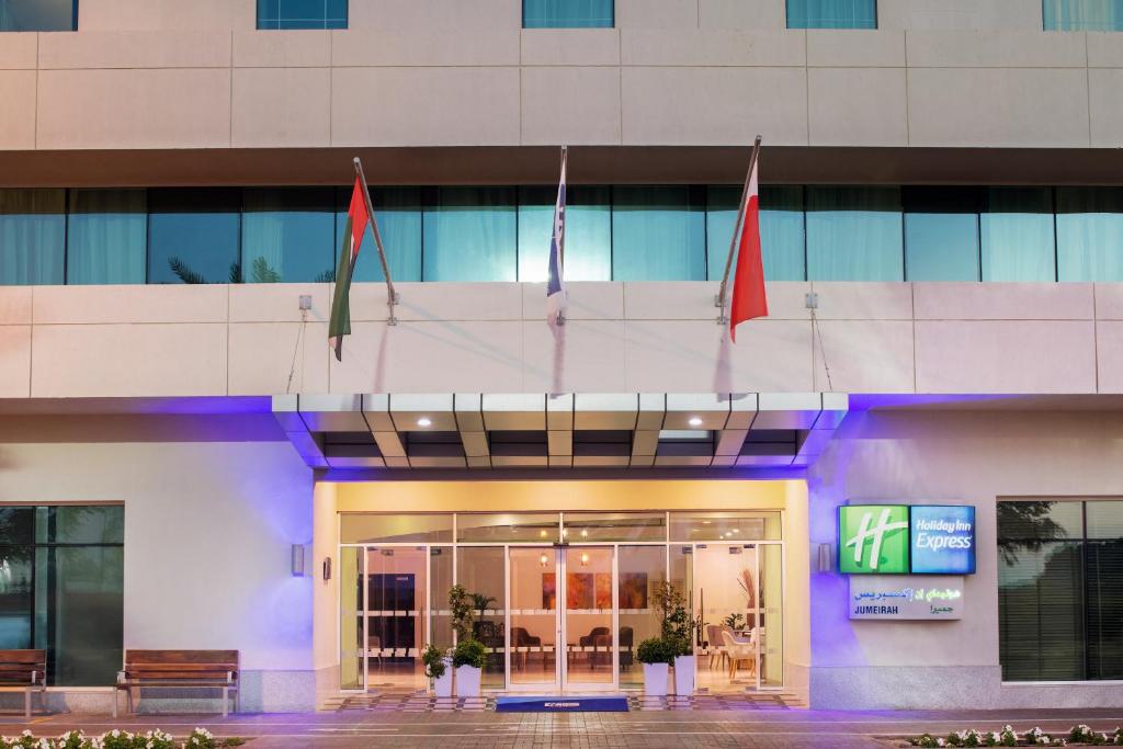 Holiday Inn Express Dubai, Jumeirah by IHG Image