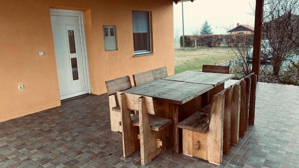 KUĆA ZA ODMOR BRZICA ERDUT 8