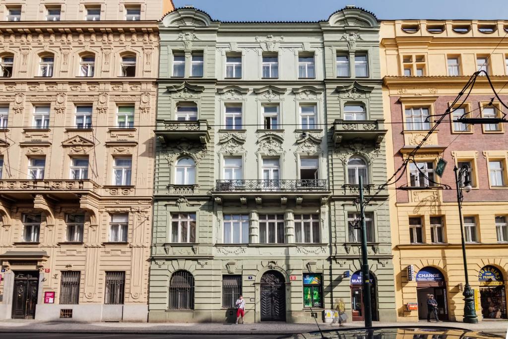 Charles Bridge - 3 bedroom Apartment - Old Town 6