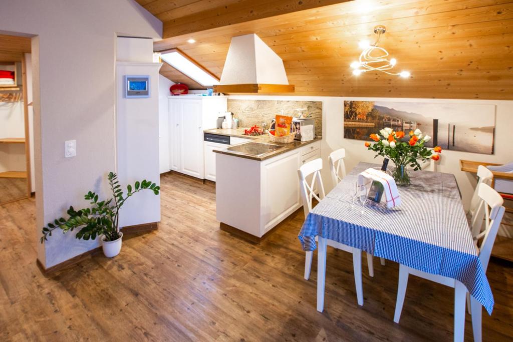 Apartments Chalet Wirz Travel 6