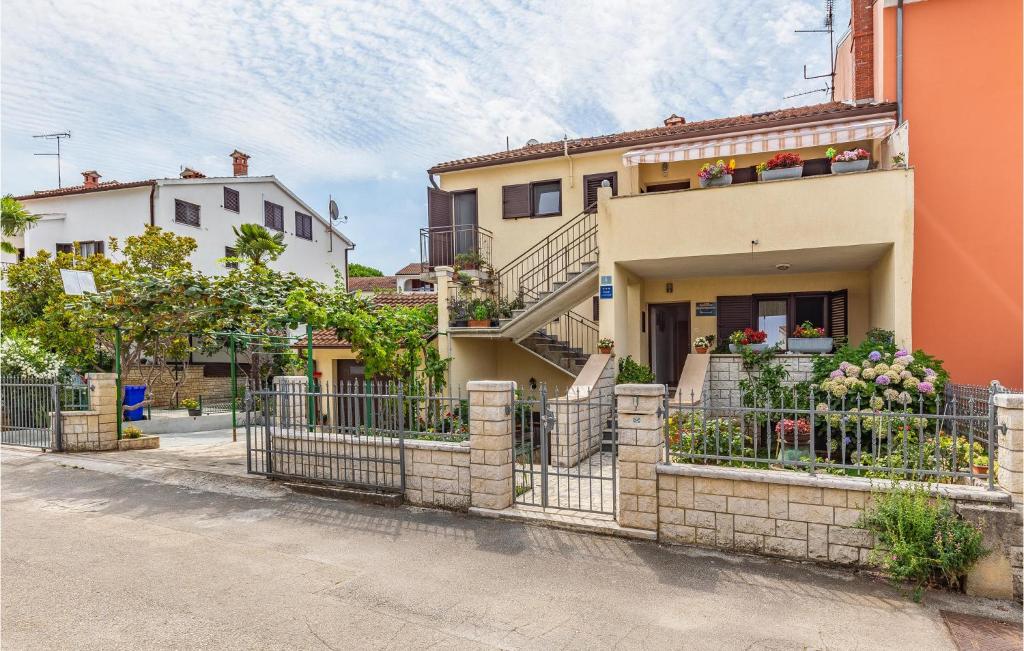 2 Bedroom Stunning Apartment In Rovinj