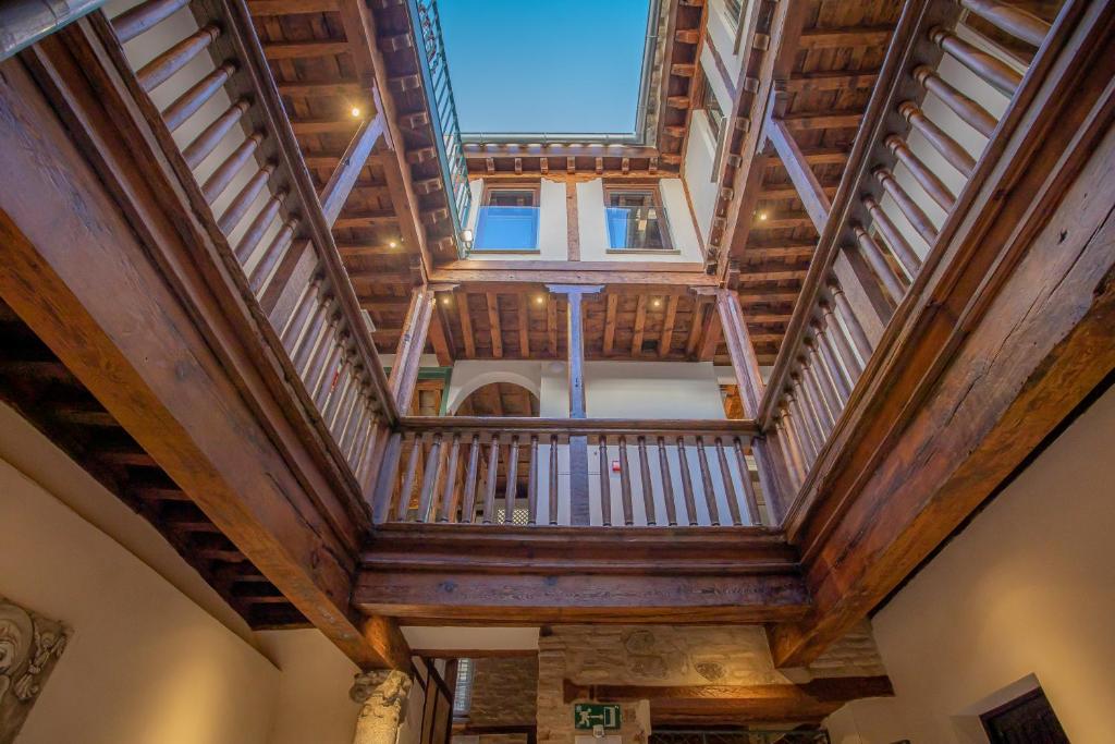 La Casa de la Tuerta by Toledo AP 6