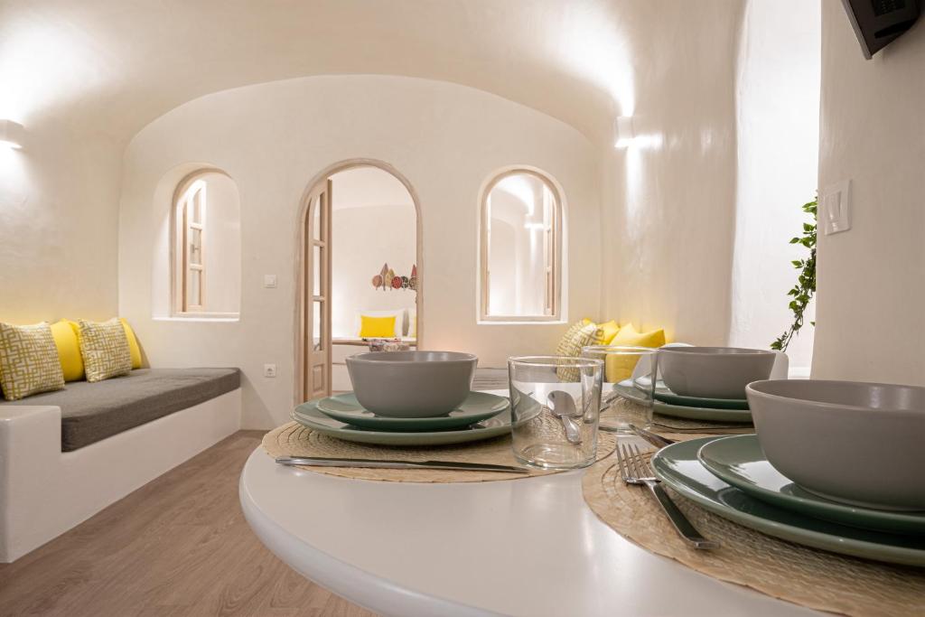 White Orchid Cave House & Studio 5