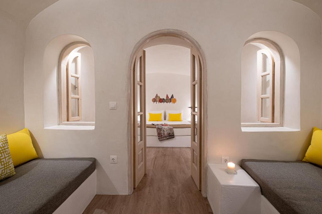 White Orchid Cave House & Studio 6