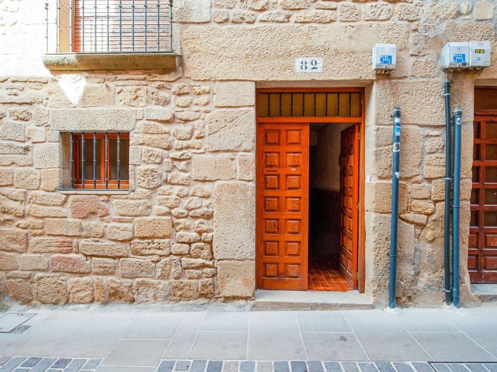 Wohnung in Vitoria-Gasteiz: Stay in Historic Laguardia, Sleeps 8
