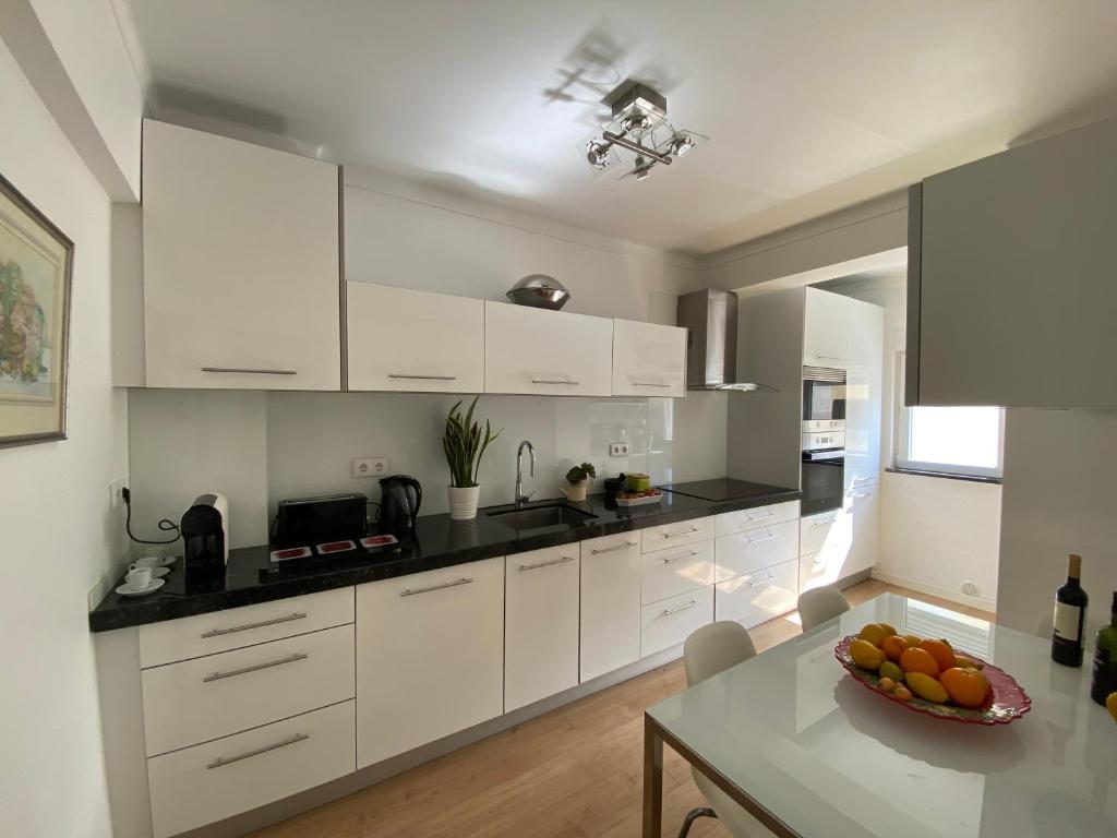 Cosy Avenida Apartment 4
