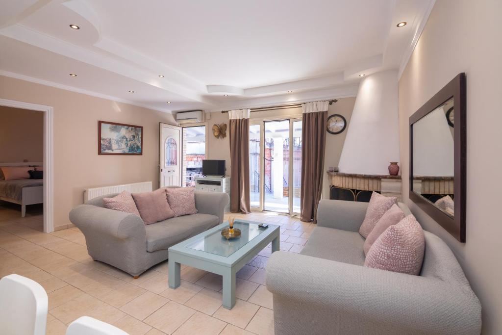 chora house 5