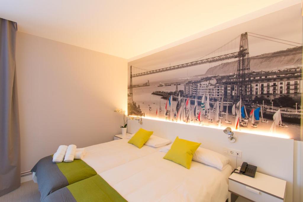 Bilbao City Rooms Image