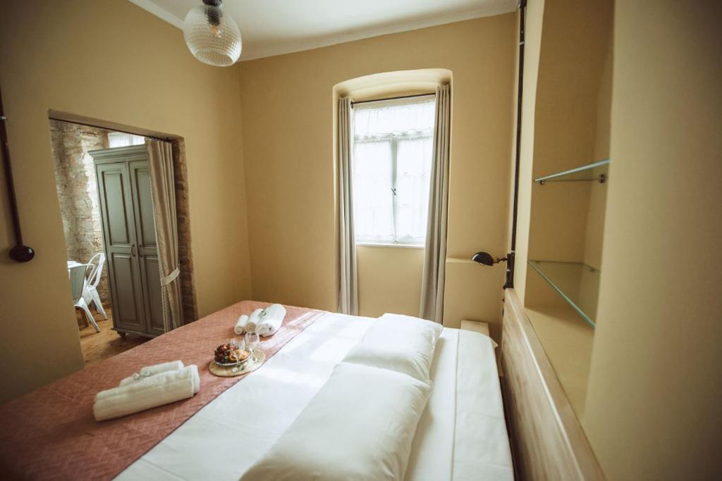 Calista Liston Corfu Apartment 6