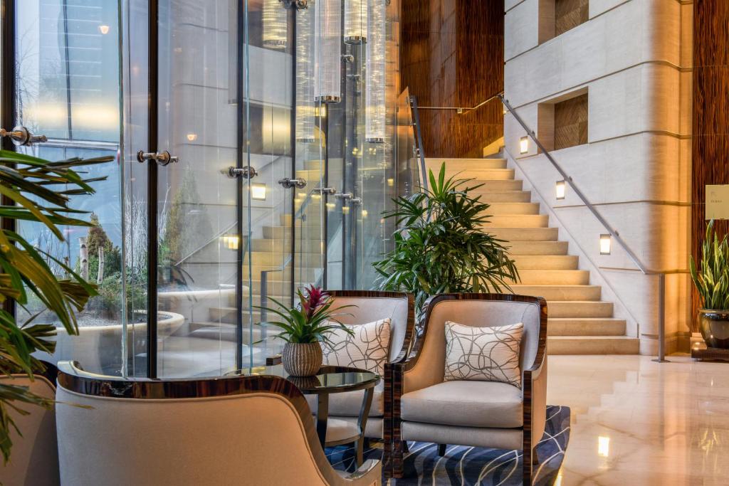 Trump International Hotel & Tower Chicago Image