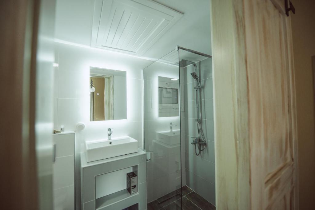 Calista Liston Corfu Apartment 7