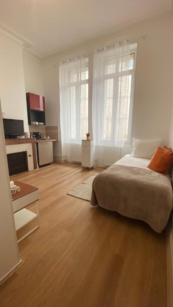Aquitain Home - Studios & Appartements tout confort Bordeaux Gare St Jean 4