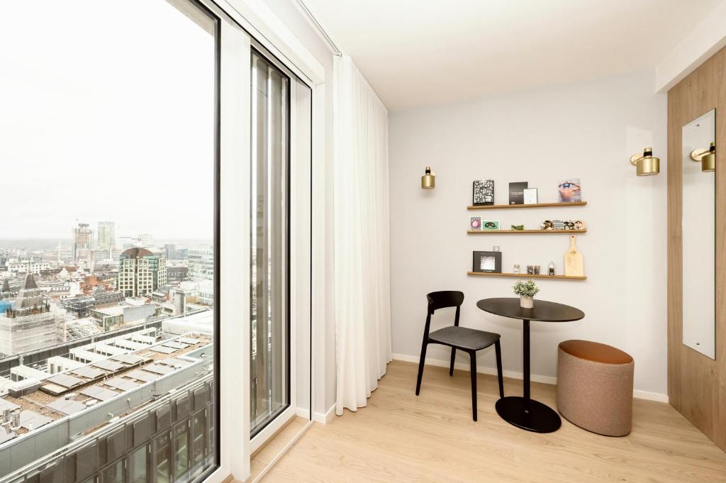 Wilde Aparthotels Manchester St. Peters Square Image