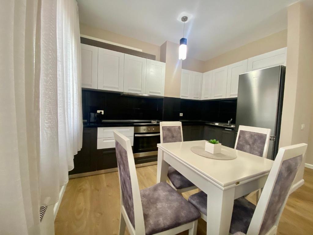 Tirana New Bazaar-Apartment 1 8