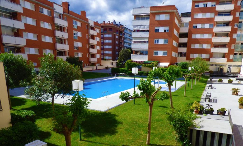 NEXTHOME Beach & Pool 7